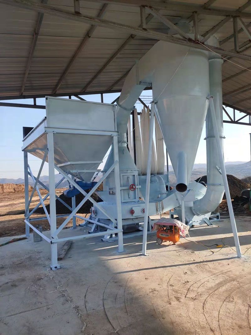 3018型雷蒙磨生产现场